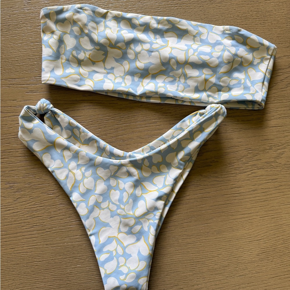 Skatie Bikini Set